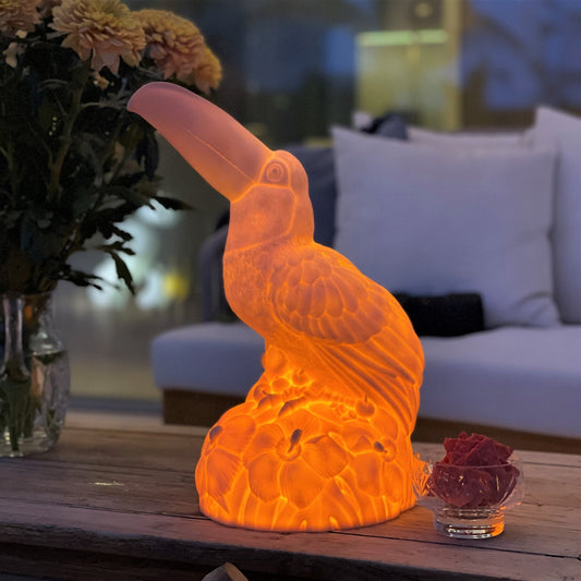 Tukaanilamppu "The Eden Lamp"