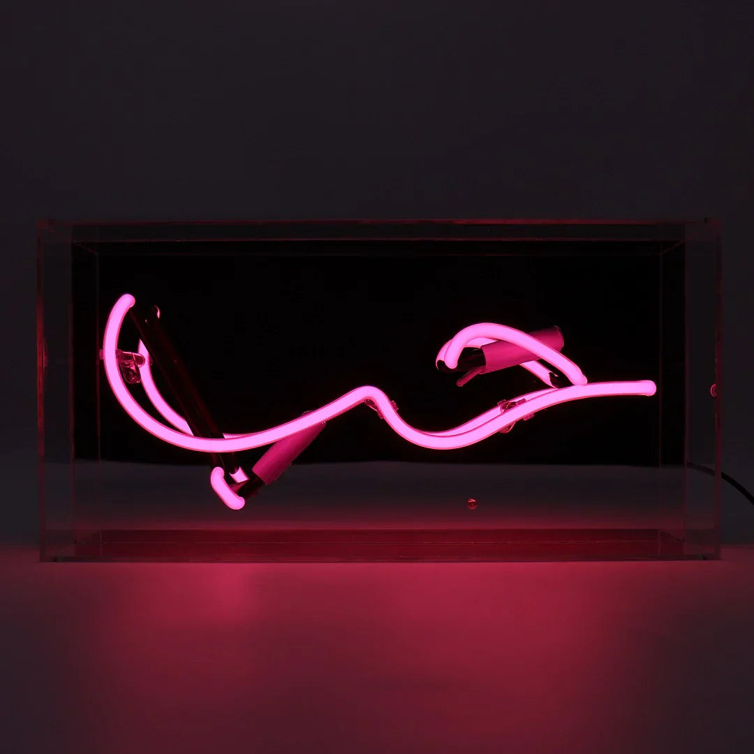 neon love amour en arabe locomocean