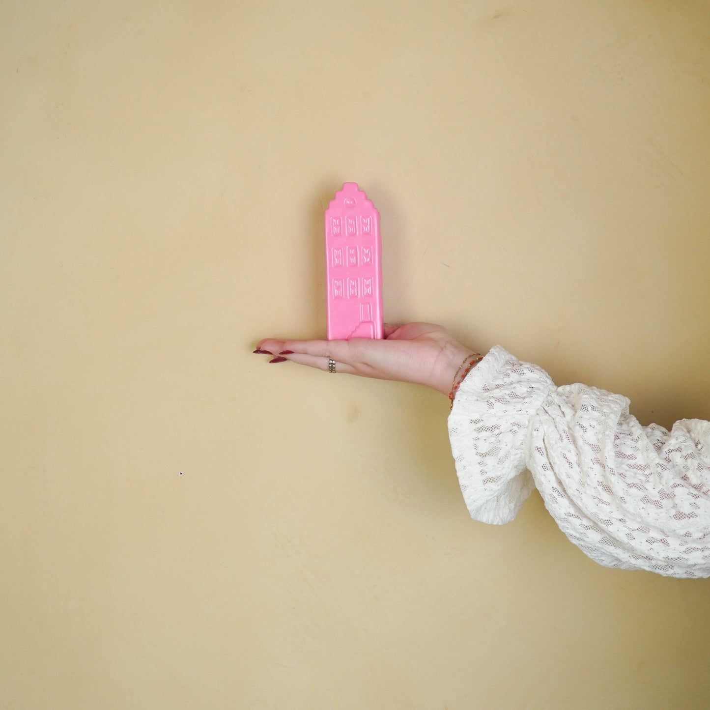 Flower vase - Home vase - Ceramic - Neon pink - 5x4.5x14.5 cm