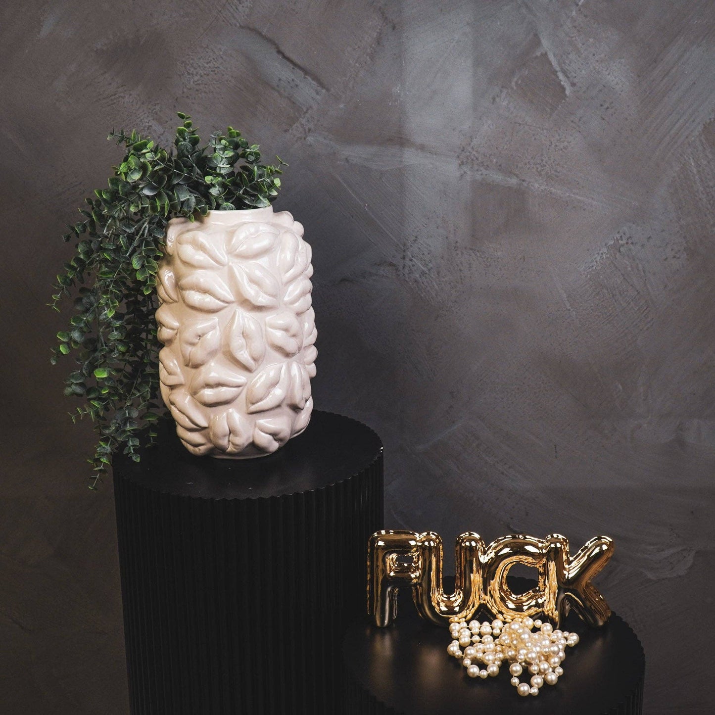 Vase - Kisses - Ceramic - Beige - 17x17x27cm