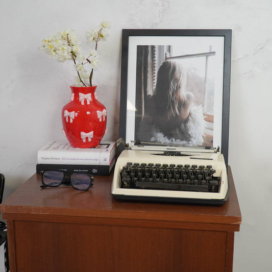 Vase - Flower Vase with Ribbons - Red/Pink - 14x14x19cm