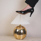 Lampe – Tischlampe – Facettierte Kugel – Glas – Gold – 20 x 20 x 20 cm