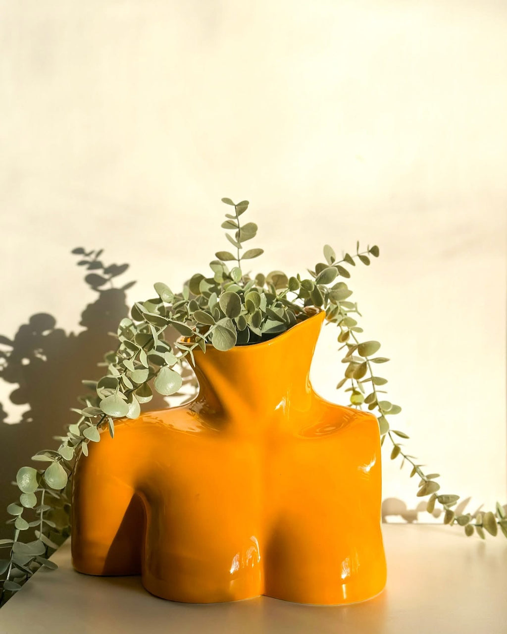 Vase mit weiblicher Büste