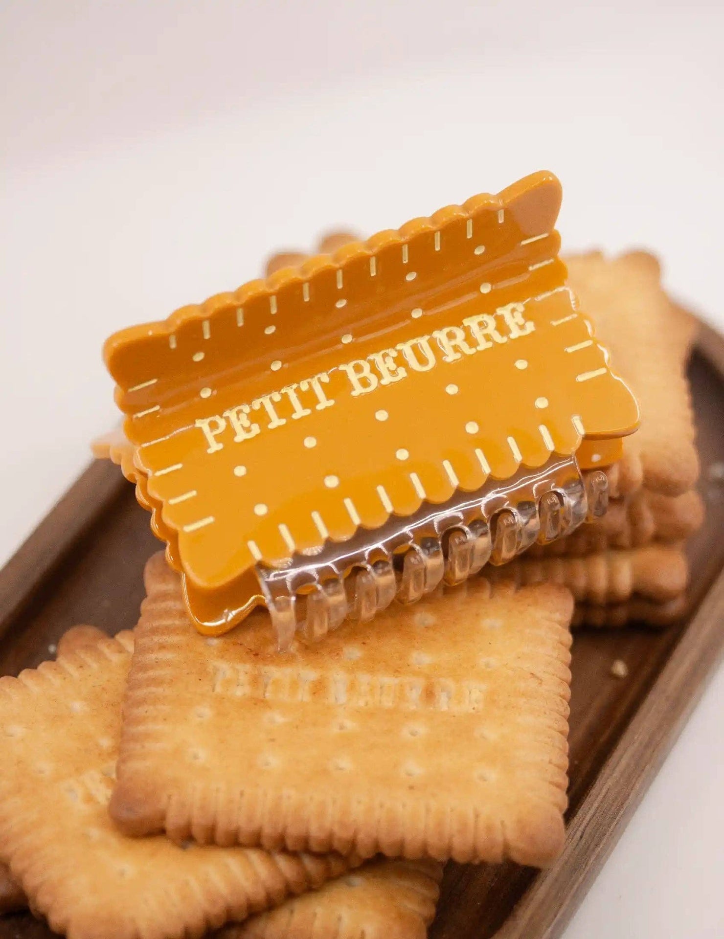 Designcadeau – Pince à cheveux – biscuit Petit Beurre français design soigné | Joanna Behar – vue 5