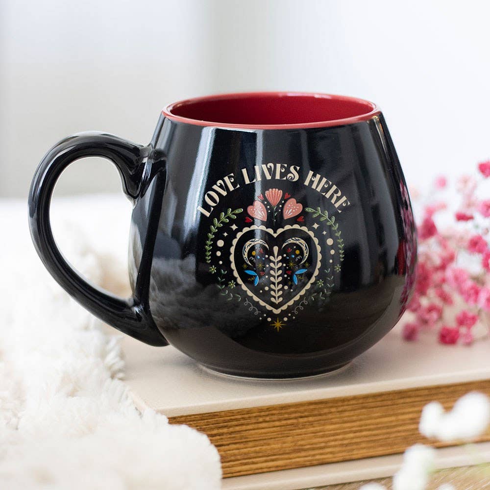 Folk Heart Mug "Love Lives Here"