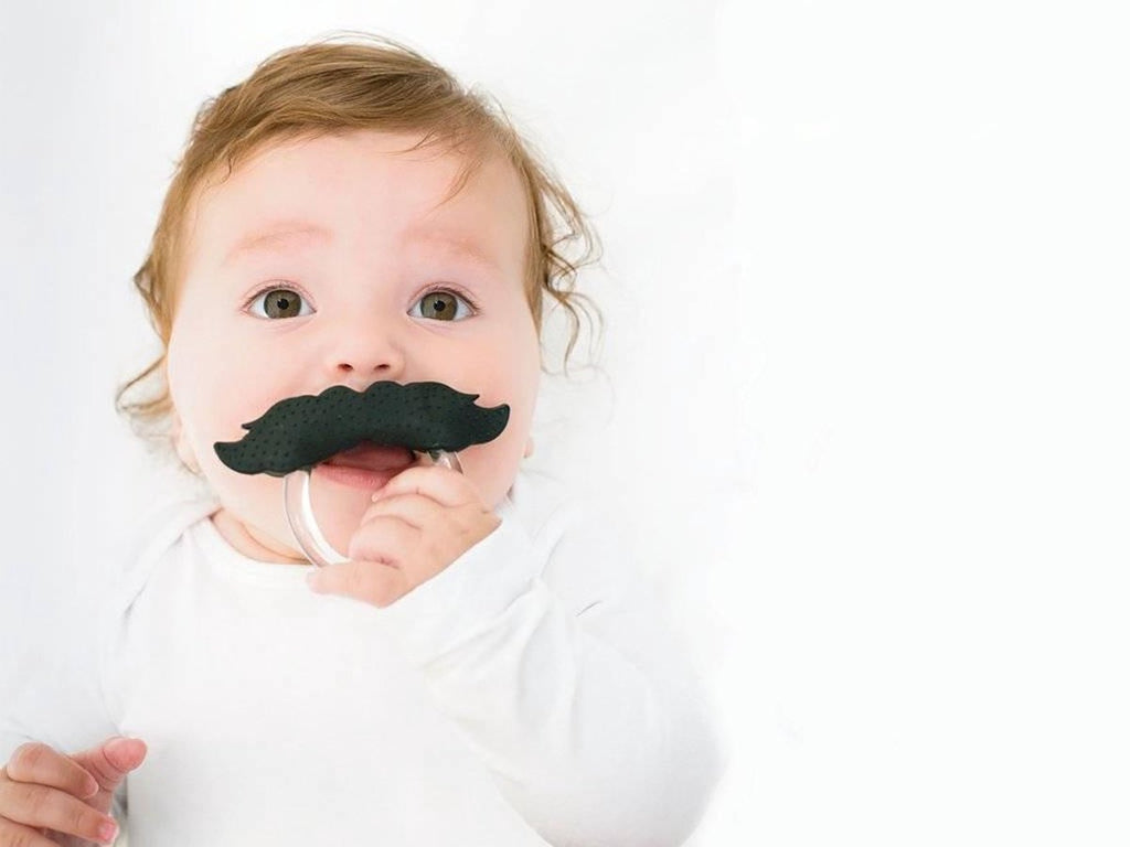 anneau de dentition moustache bitten