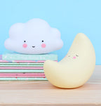 Petite veilleuse - Lune – vue 2 – A Little Lovely Company