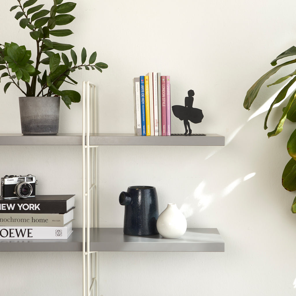Marilyn Bookend
