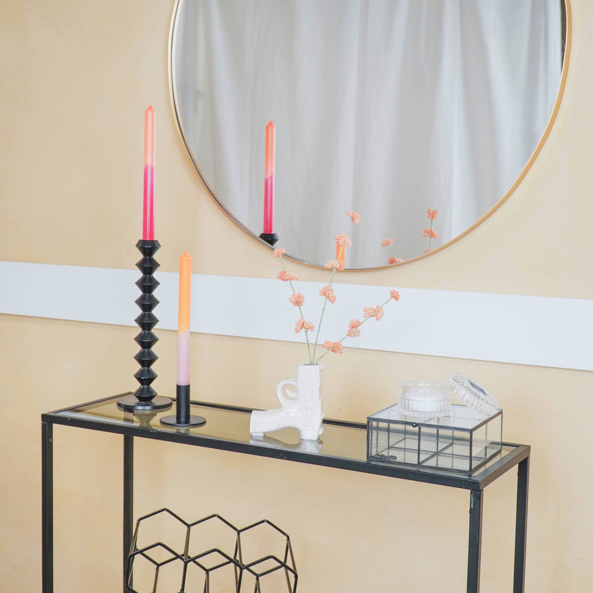 Designcadeau – vase a fleurs gun blanc 