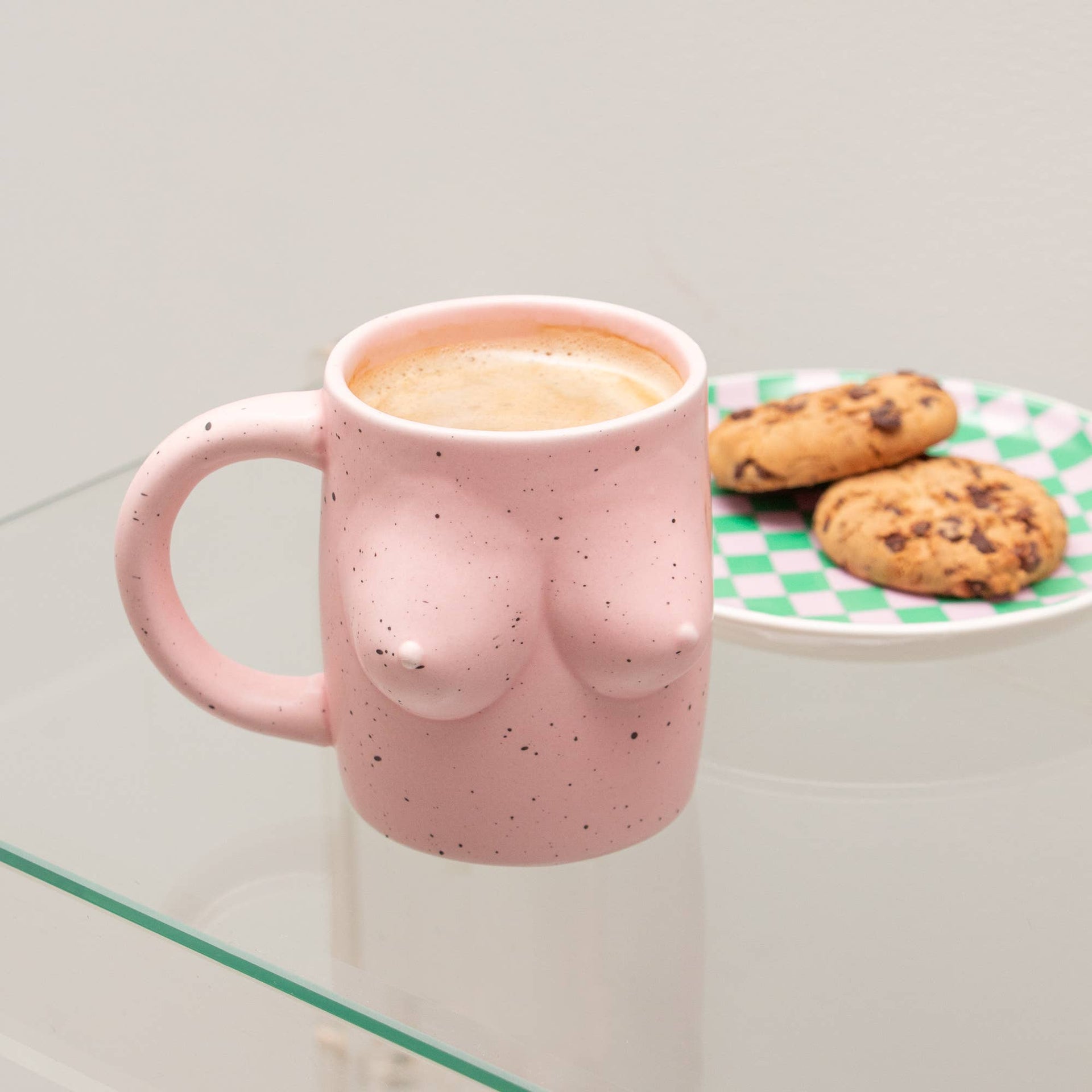 Mug Seins Rose Helio Ferretti Vue 2