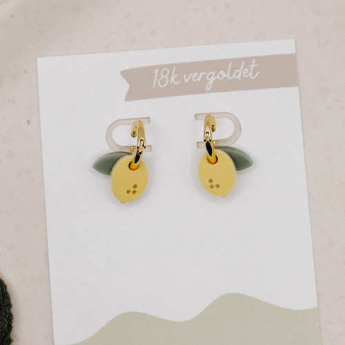 Designcadeau – boucles doreilles creoles en acrylique avec fruits au citron plaque or 18 carats 