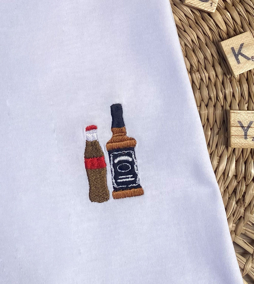 Oggetto regalo di design – t shirt brode whisky coca juste un t shirt 57047372