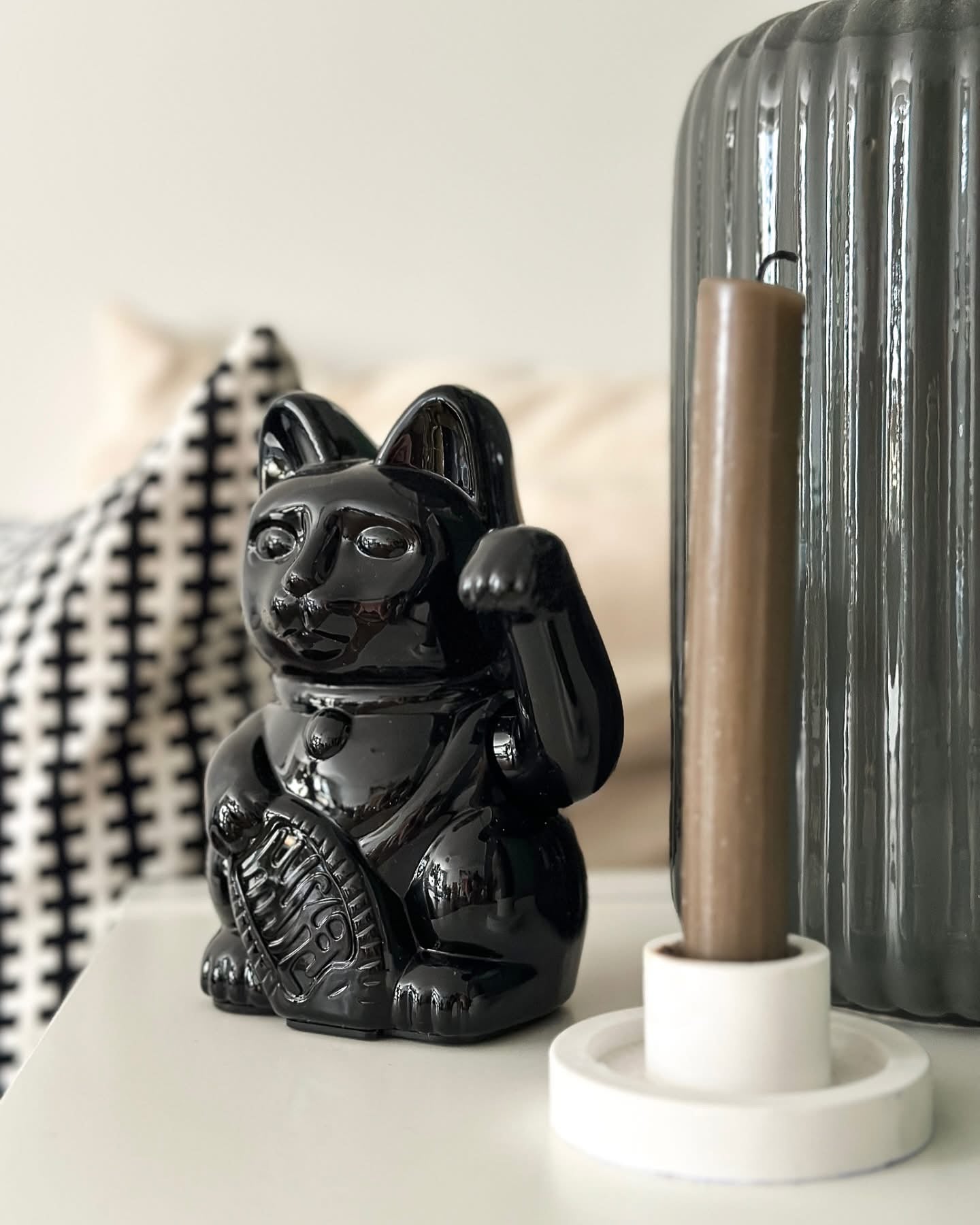 Chat Chanceux Noir Glossy