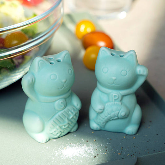 Salt &amp; Pepper Lucky Cat