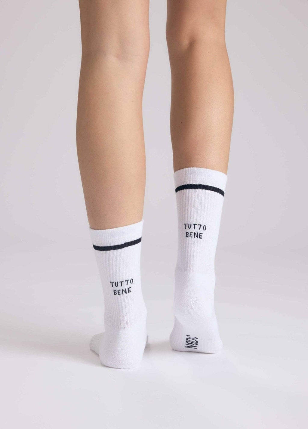 Socken mit der Aufschrift "TUTTO BENE"