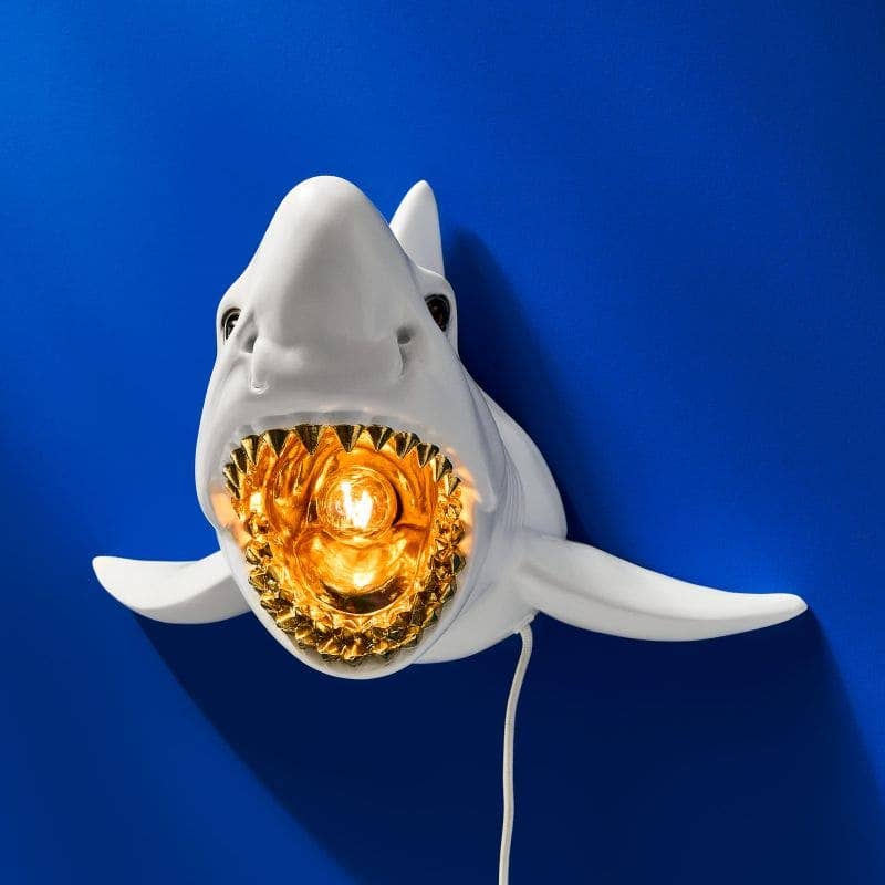 Hai Sharky Hai-Wandleuchte, Weiß/Gold