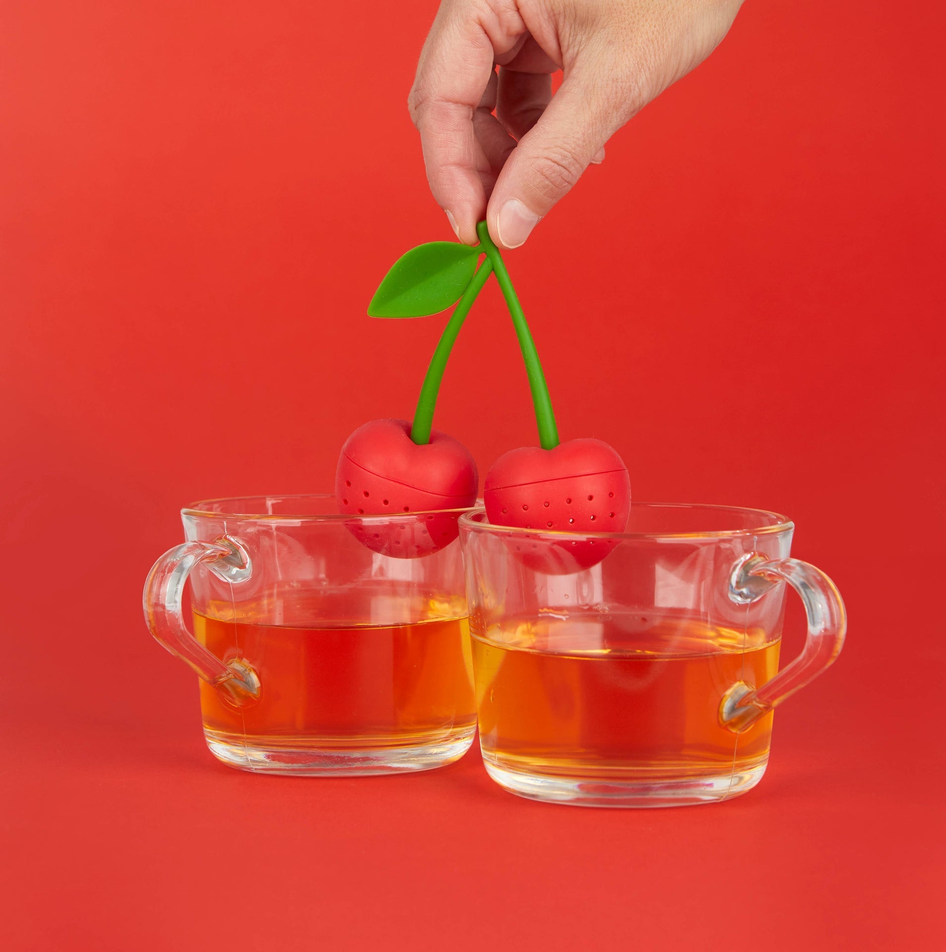Teesieb Rote Kirschen