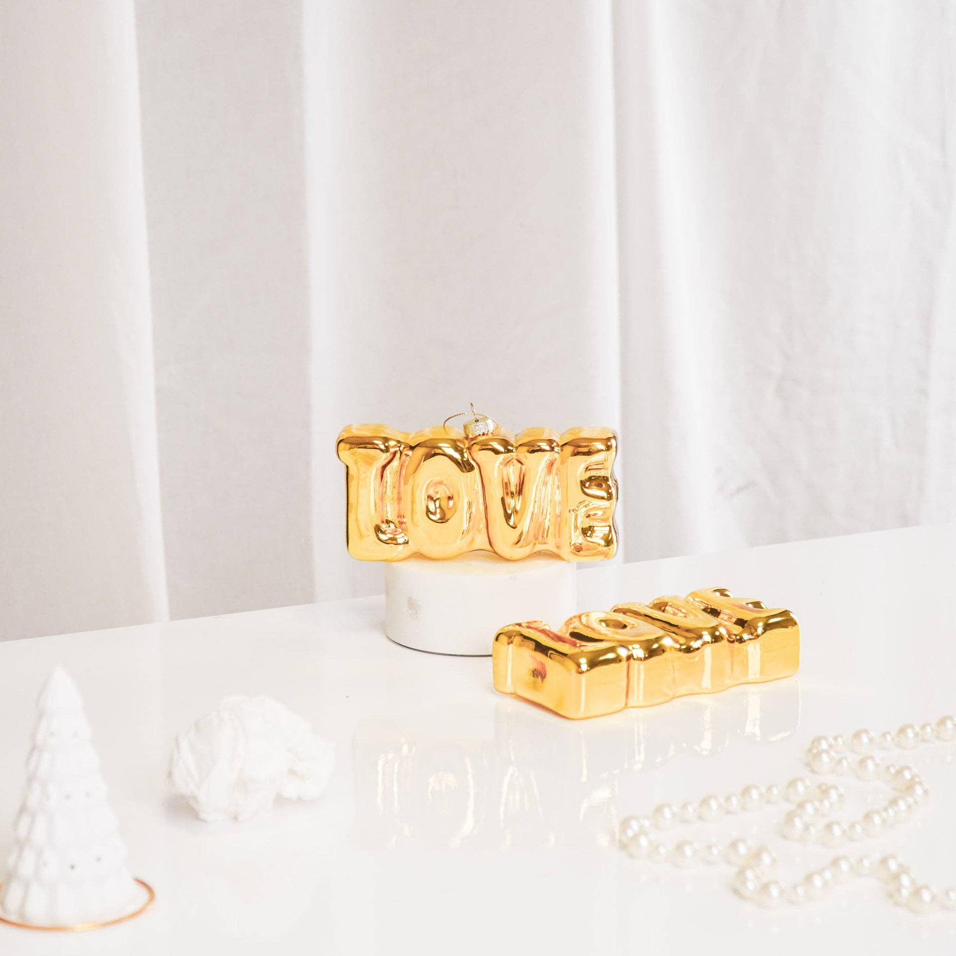 Oggetto regalo di design – boule de noel love 