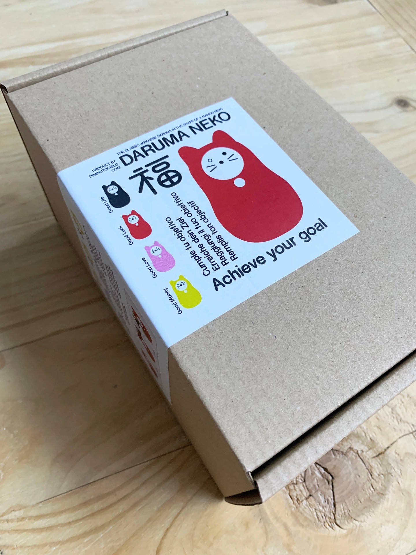 Chat Daruma Rouge “Chance”