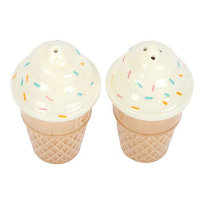 Salt and pepper shakers shaped like ice cream cones
