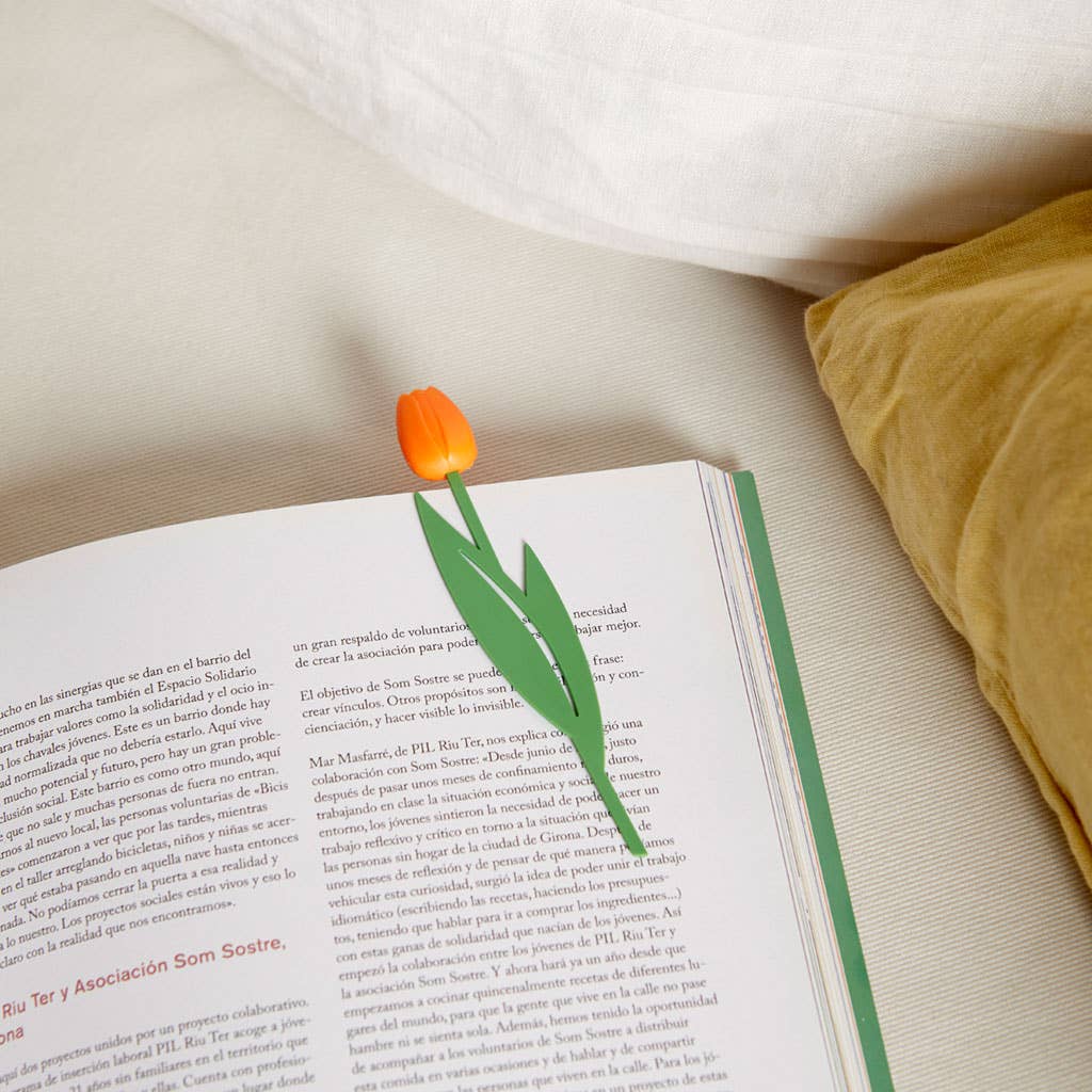 Lesezeichen mit orangefarbenem Tulpenmotiv