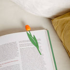Lesezeichen mit orangefarbenem Tulpenmotiv
