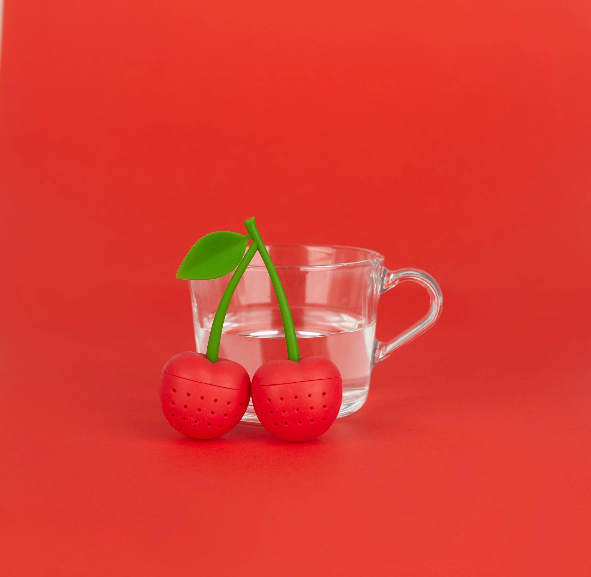 Teesieb Rote Kirschen