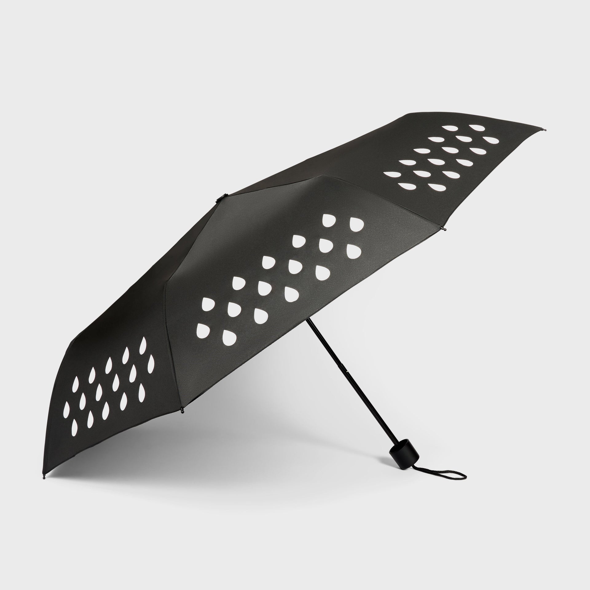 Colour-changing umbrella
