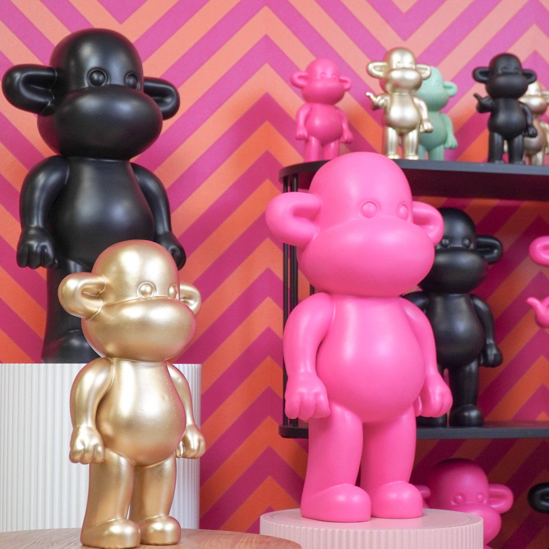 Ornement - Figurine Singe 'La Légende' - Résine - Noir - 33x21x50cm | Designproducten en originele cadeaus