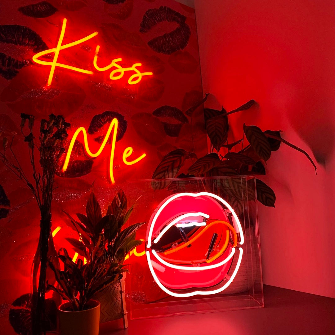 'Mouth' with Graphic Glass Neon Sign