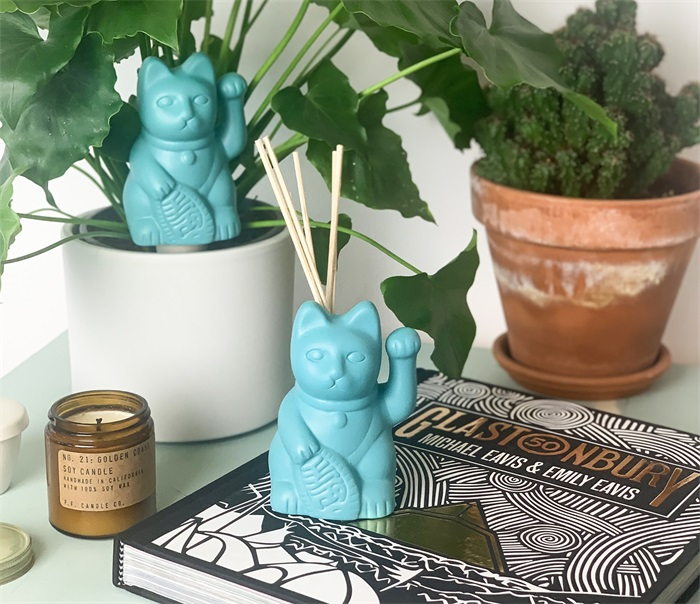 diffuseur de parfum chat chanceux bleu bitten 