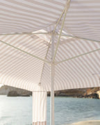 Toldo de playa con bolsillos de arena – SUNGOLD