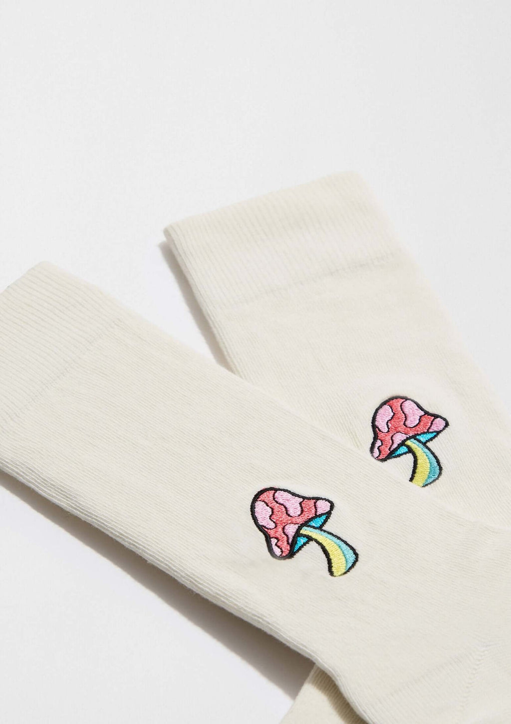 BeMushroom Embroidered Off-White