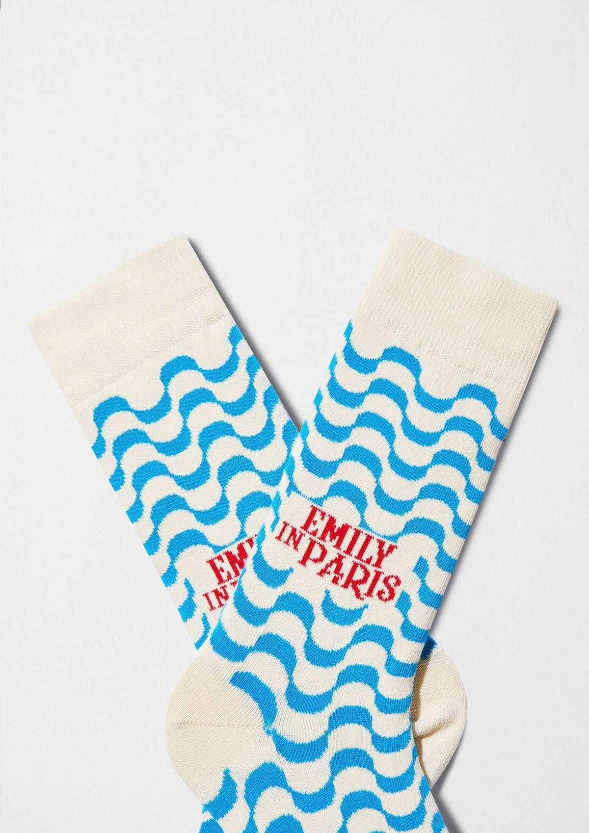 BeEmilyinParis Waves