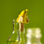 Vue complémentaire : Bouchon Banana Romance – Donkey Products