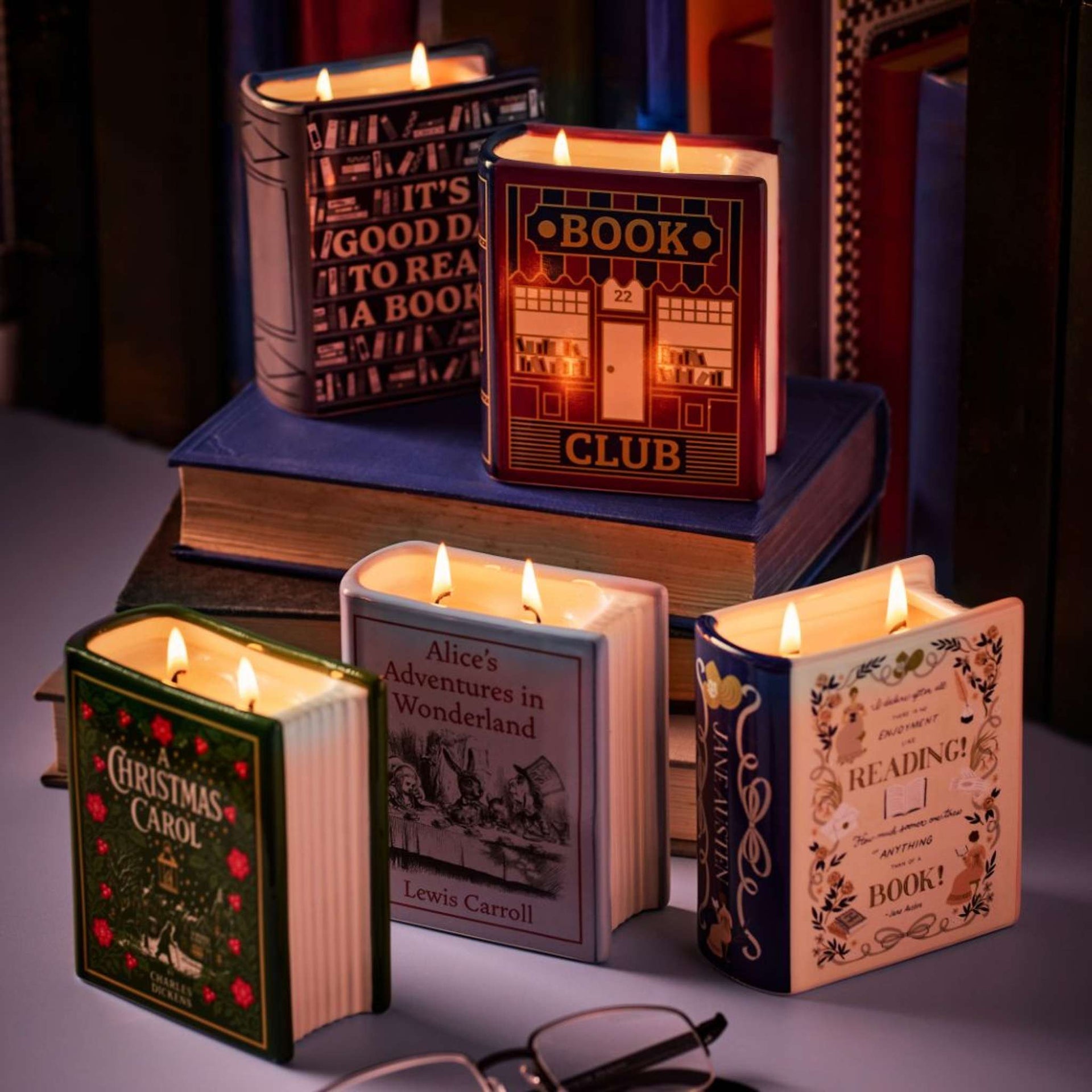 Jane Austen Book Candle - Pride and Prejudice 10 cm