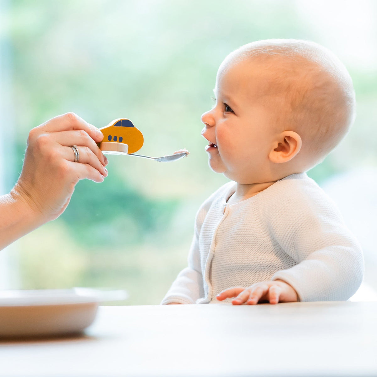 Cuillère Enfant Avion Jaune – vue produit 2