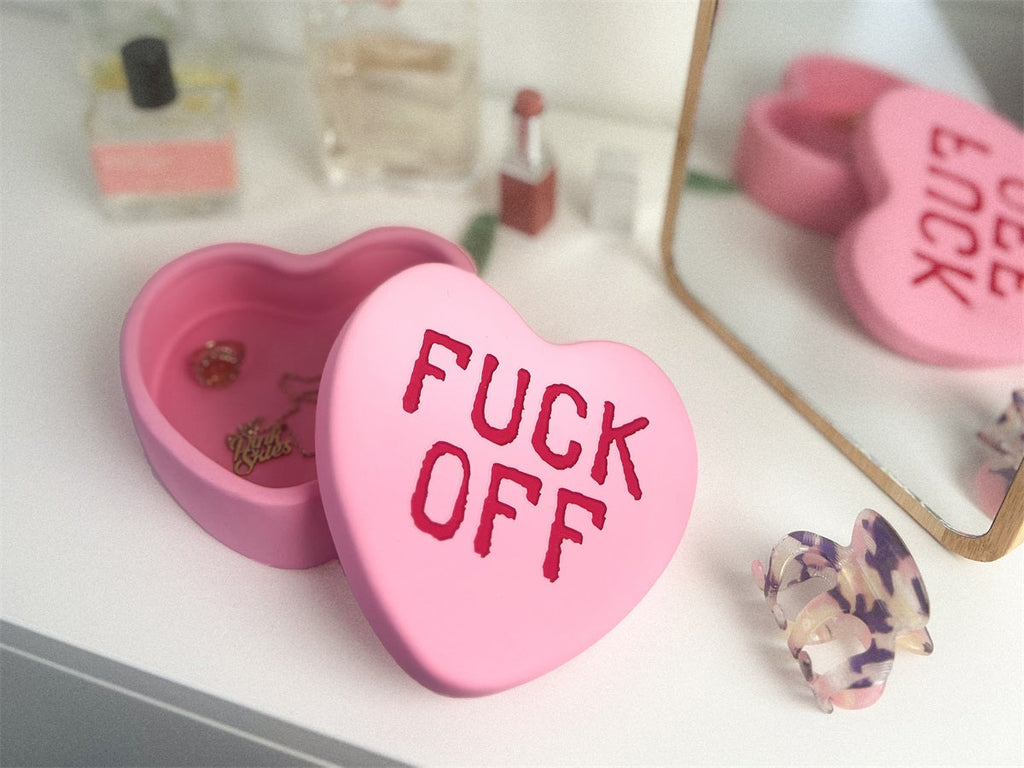 boite coeur fuck off bitten