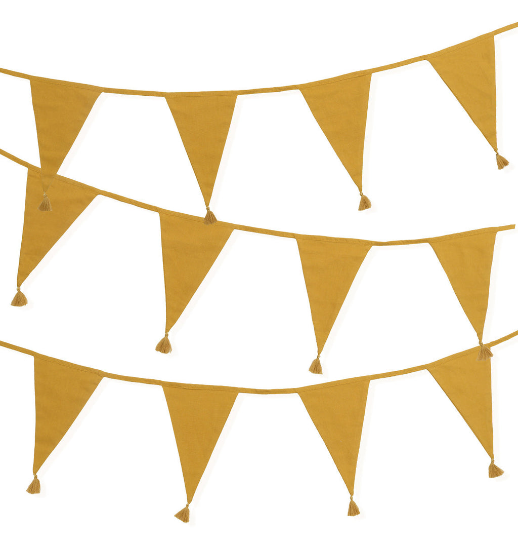 Guirlande décorative en coton - Ocre jaune – vue 5 – A Little Lovely Company