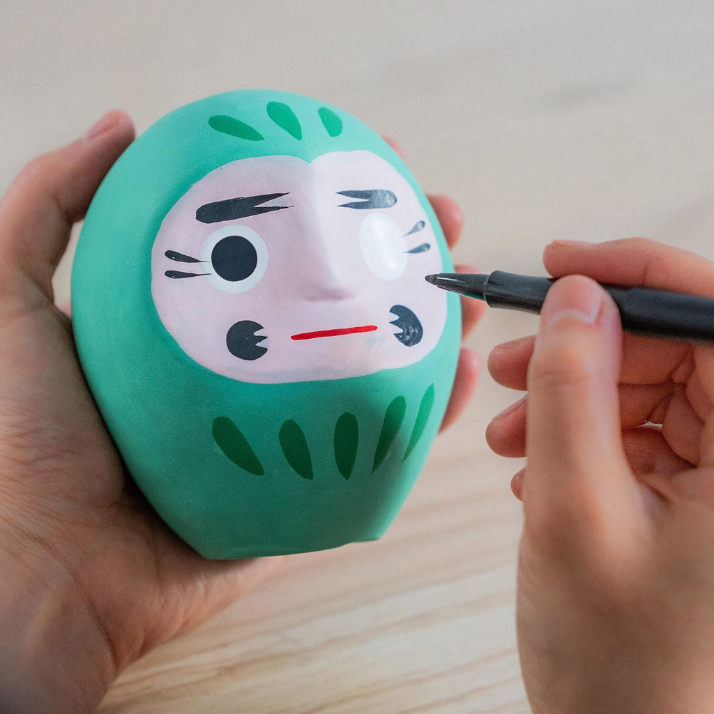 Oggetto regalo di design – daruma vert 