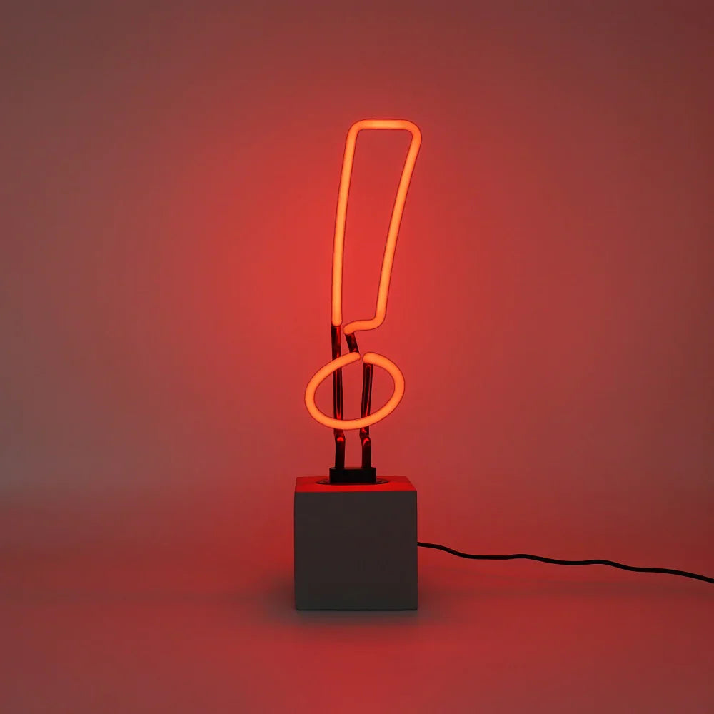Neon Ausrufezeichen Lampe