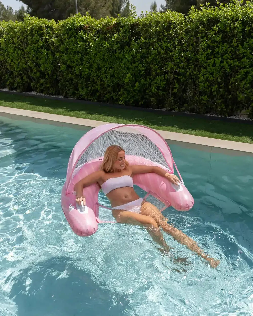Schwimmsitz mit Netz und Sonnendach – TANGO