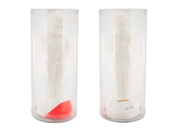 Designcadeau – manneke peace tirelire blanche limited edition 