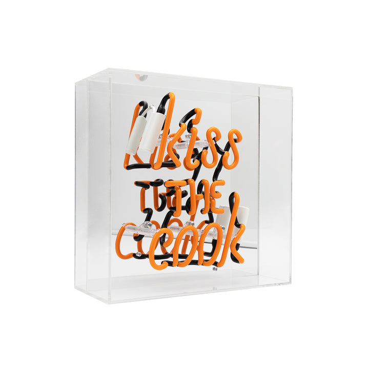 Regalo de diseño – acrylic box neon kiss the cook orange 