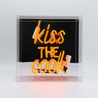 Regalo de diseño – acrylic box neon kiss the cook orange 