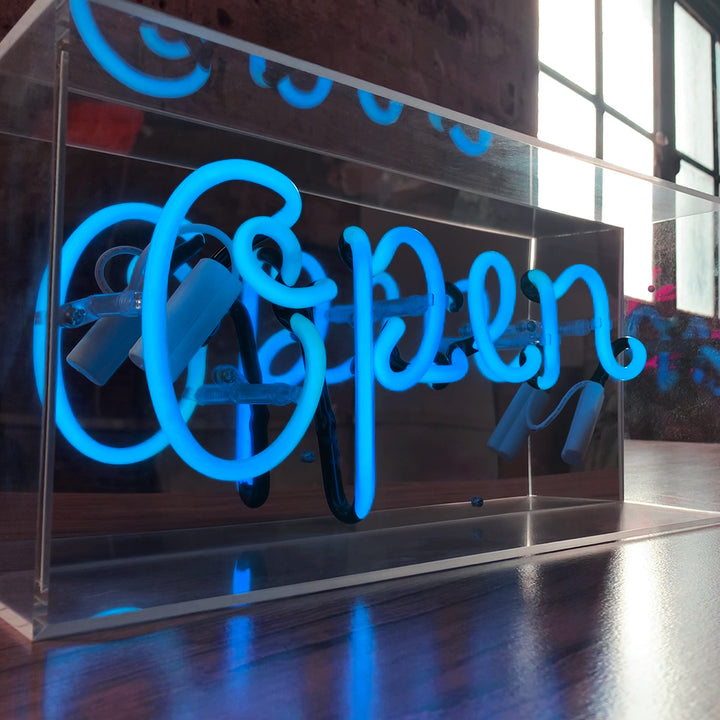 Oggetto regalo di design – acrylic box neon open 