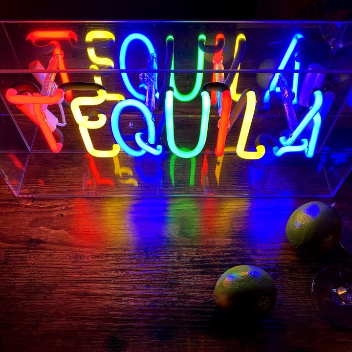 Regalo de diseño – acrylic box neon tequila 