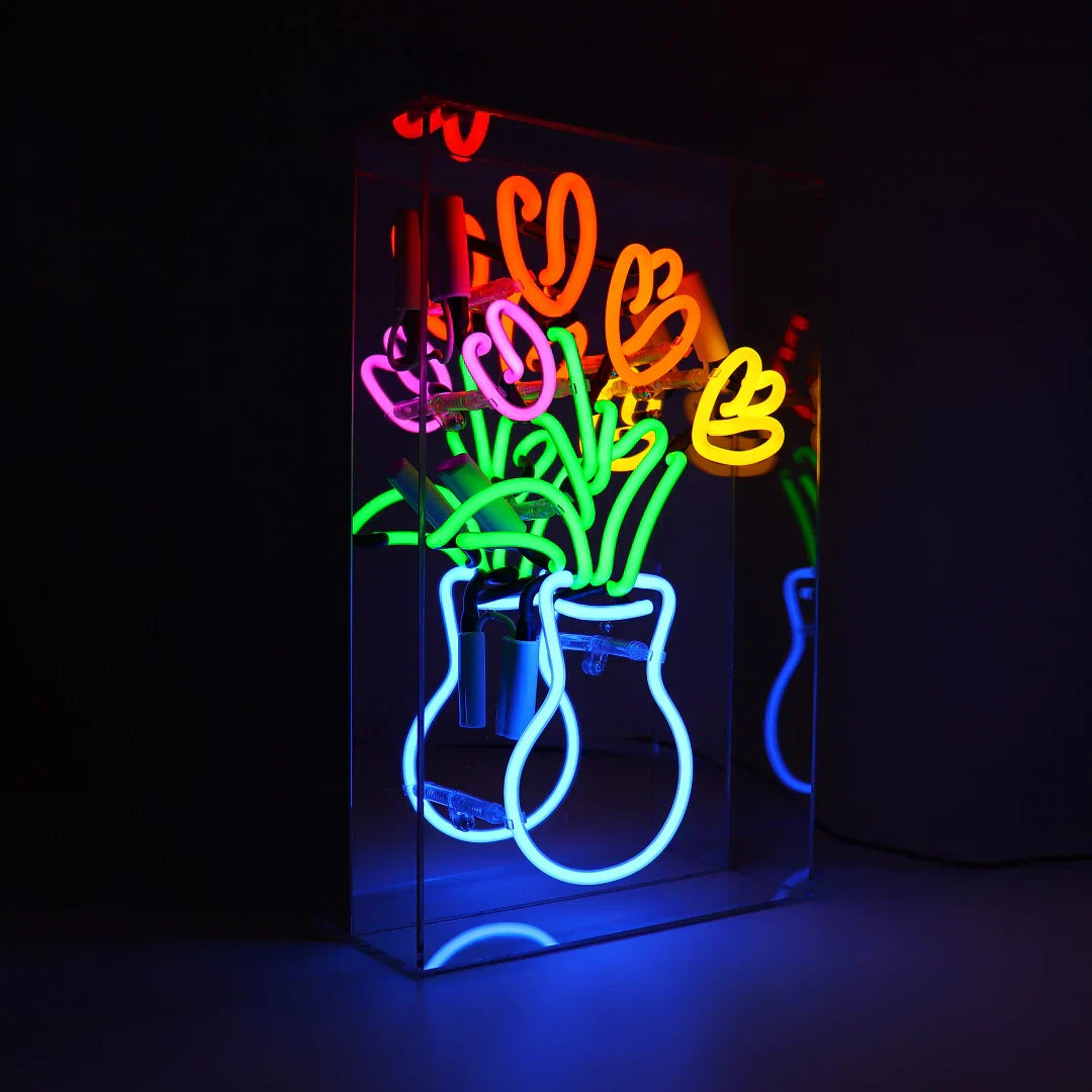 neon vase de tulipes locomocean 