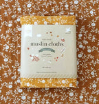 Lot de 2 langes en coton bio - Fleurs Caramel – vue 4 – A Little Lovely Company