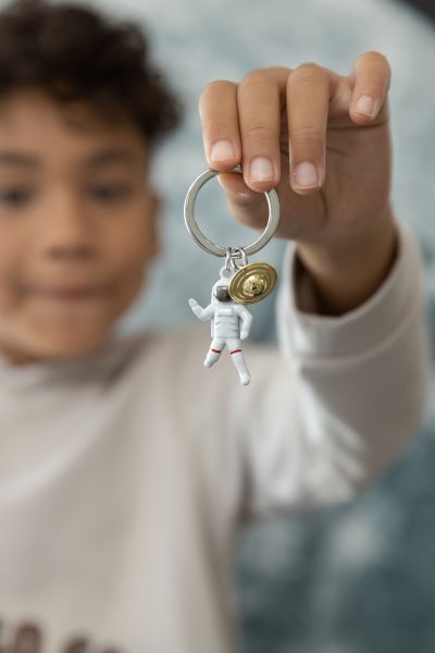 Oggetto regalo di design – porte cles astronaute metalmorphose 